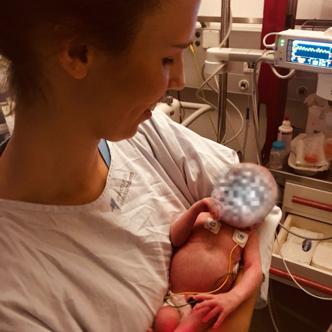 Examinierte Kinderkrankenschwester ist Jana Schumann, Gründerin von NuVibe®